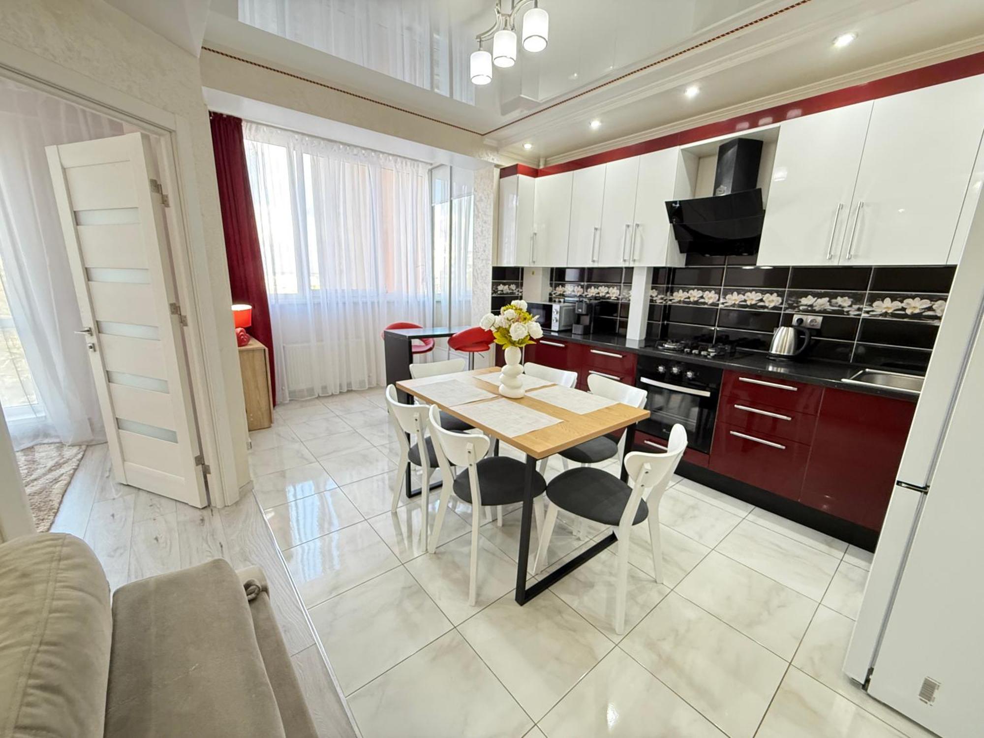 Cozy Two Bedroom Large Apartment Chisináu Exterior foto